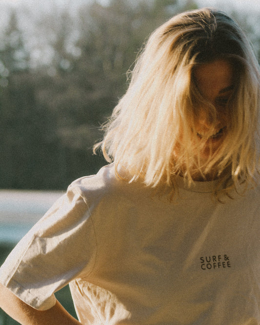 Unisex organic cotton T-shirt - Surfers' coffee to go