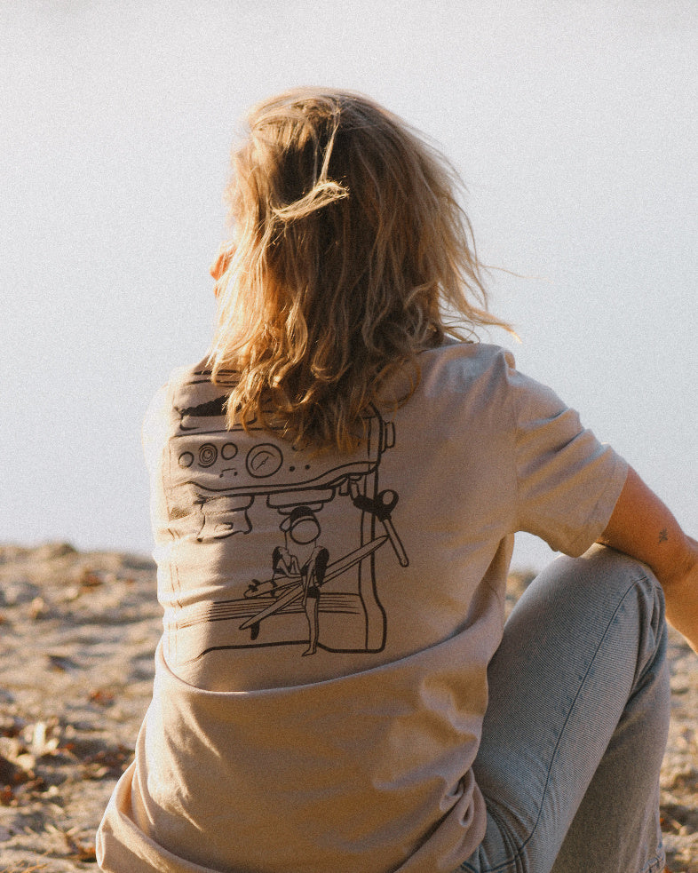 Unisex organic cotton T-shirt -  Surfers' coffee to go